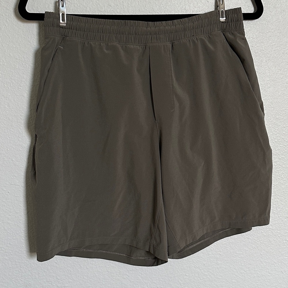 Grey Sage (green) Lululemon Pace breaker shorts 7 inch inseam - Lined Medium